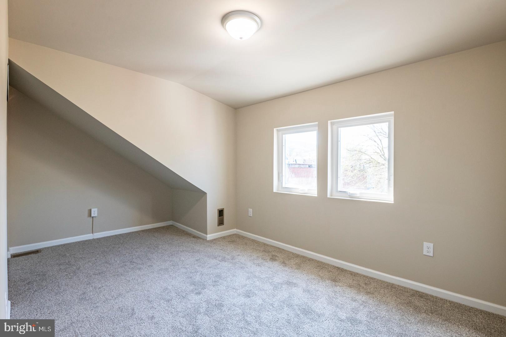 SOUTHERN READING - Residential