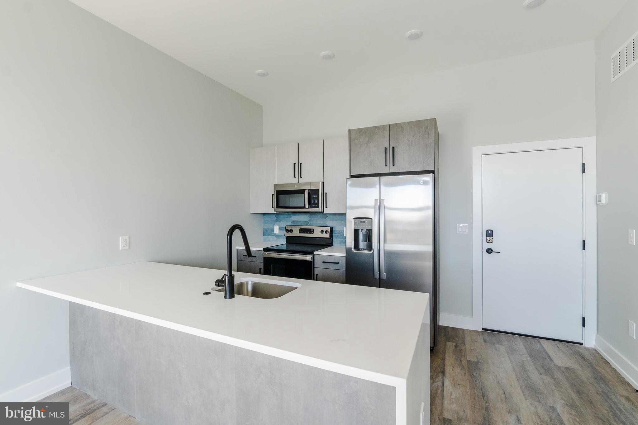 NORRIS SQUARE - Residential Lease