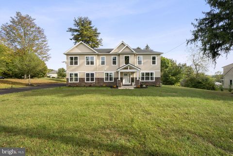 224 ORCHARD LANE HARLEYSVILLE PA 19438