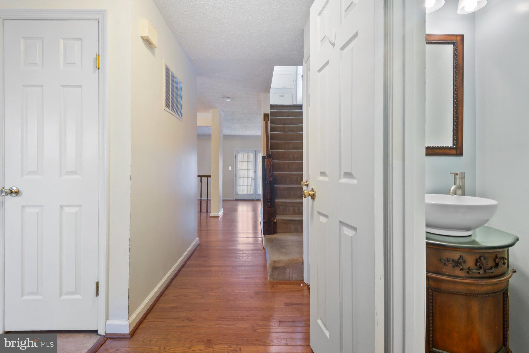 VILLAGE OF HICKORY RIDGE - Residential