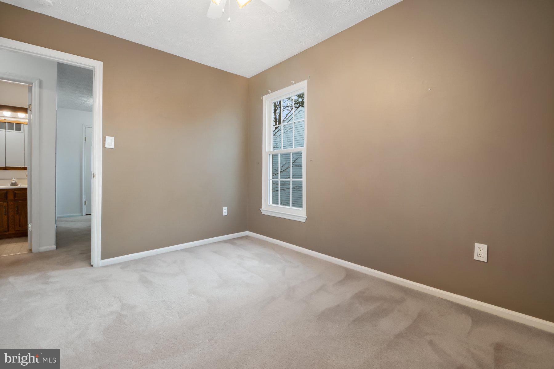 VILLAGE OF HICKORY RIDGE - Residential