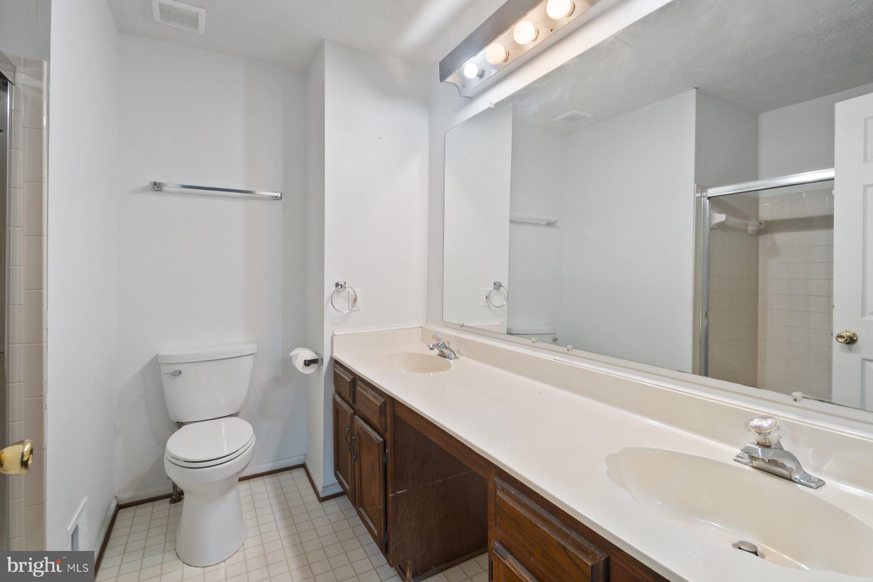 VILLAGE OF HICKORY RIDGE - Residential