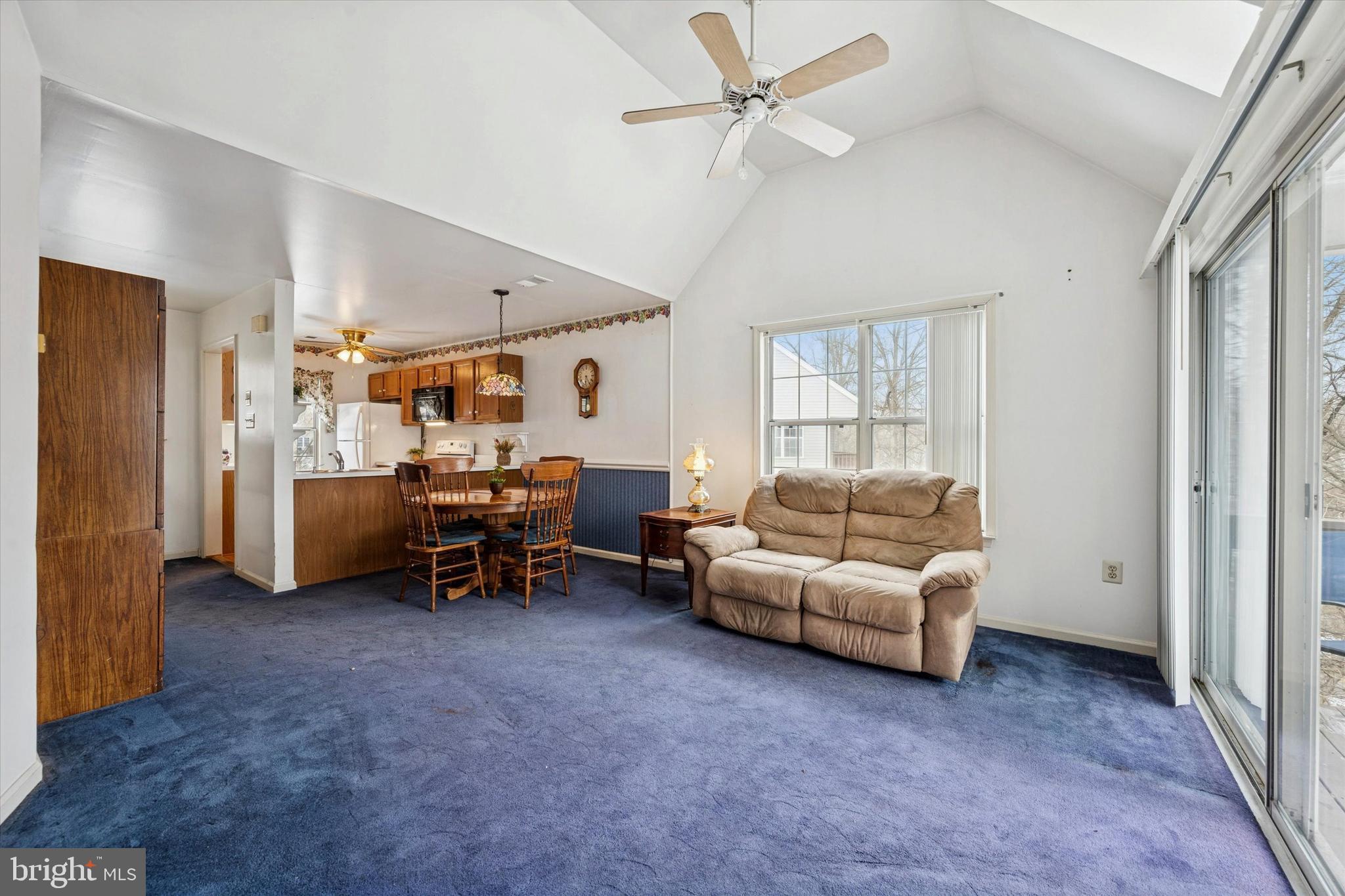 BALLINAHINCH - Residential