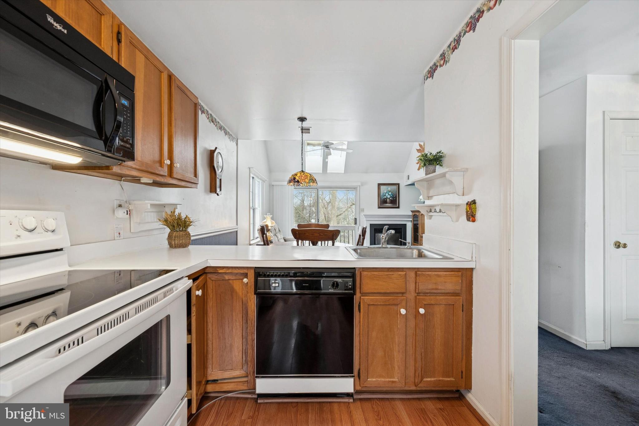 BALLINAHINCH - Residential