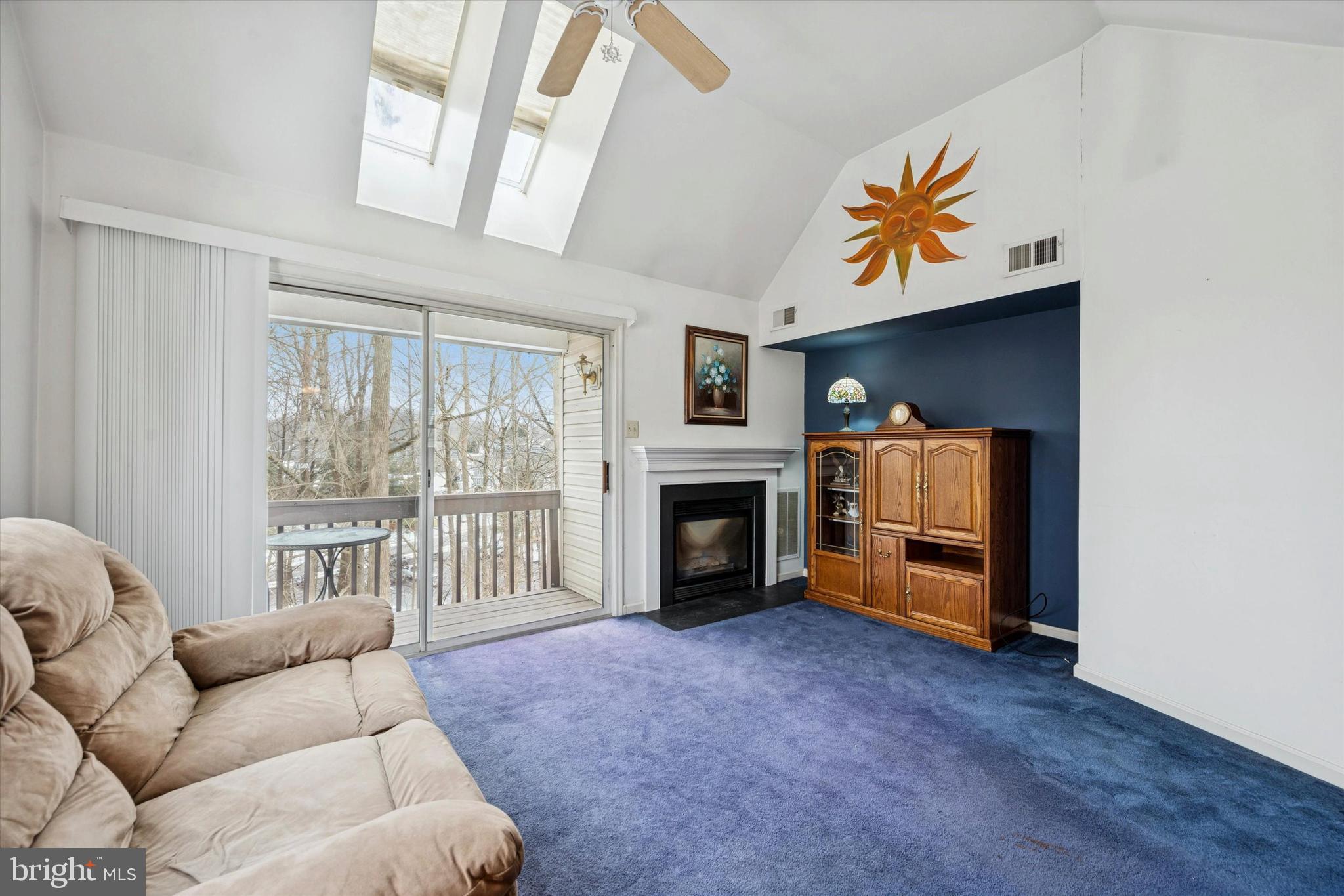 BALLINAHINCH - Residential