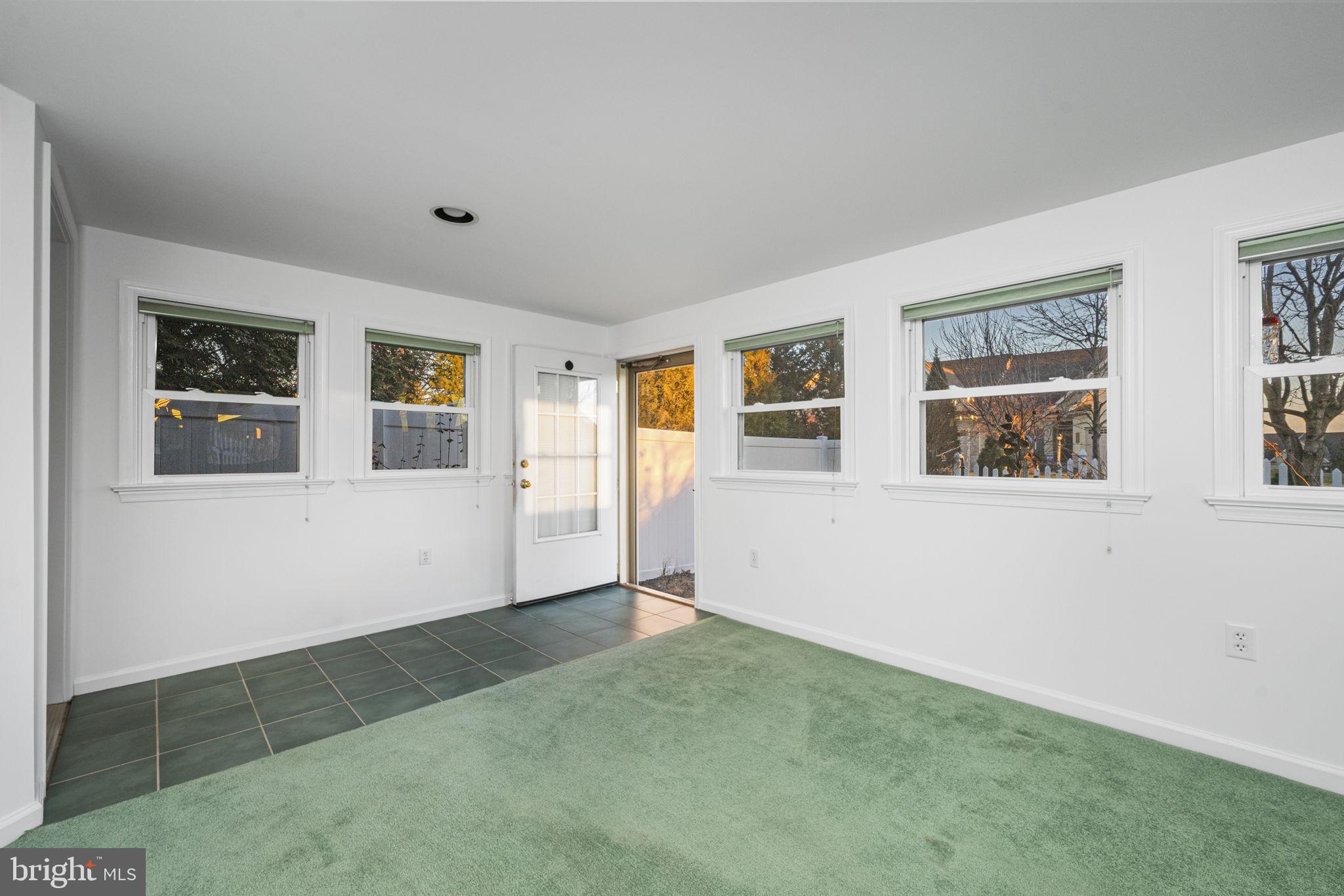 WILLOW CREEK - Residential