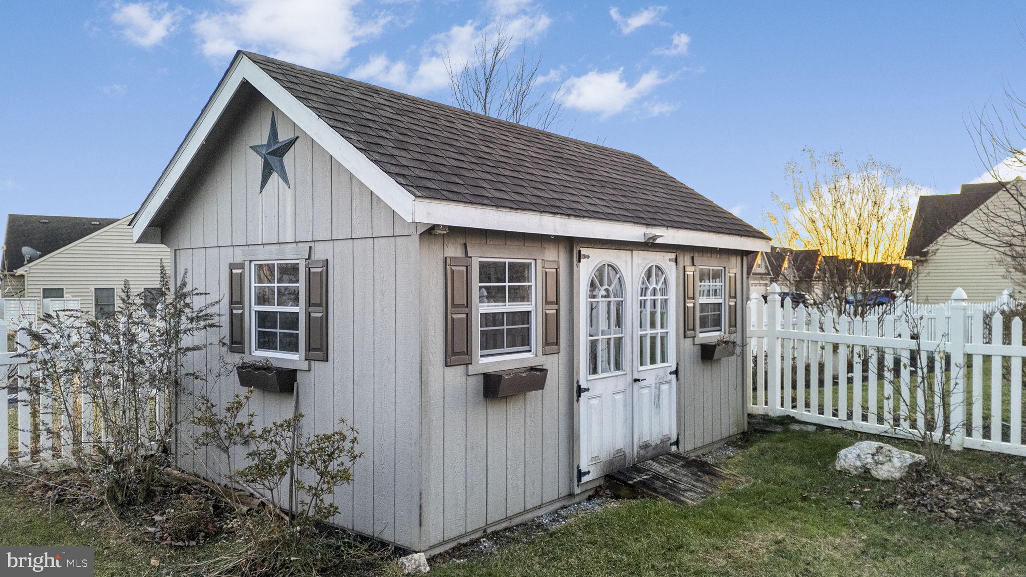 WILLOW CREEK - Residential