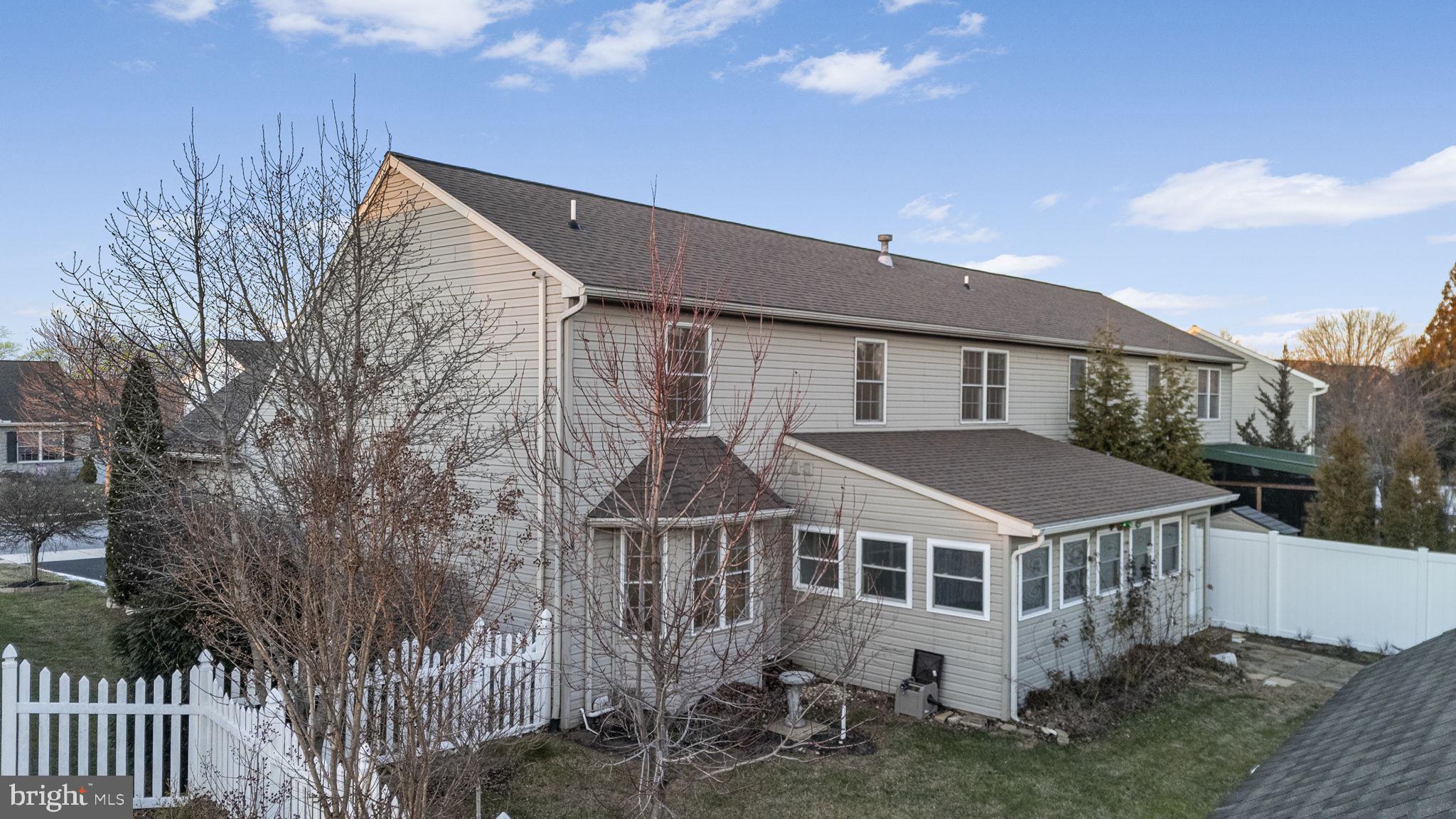 WILLOW CREEK - Residential