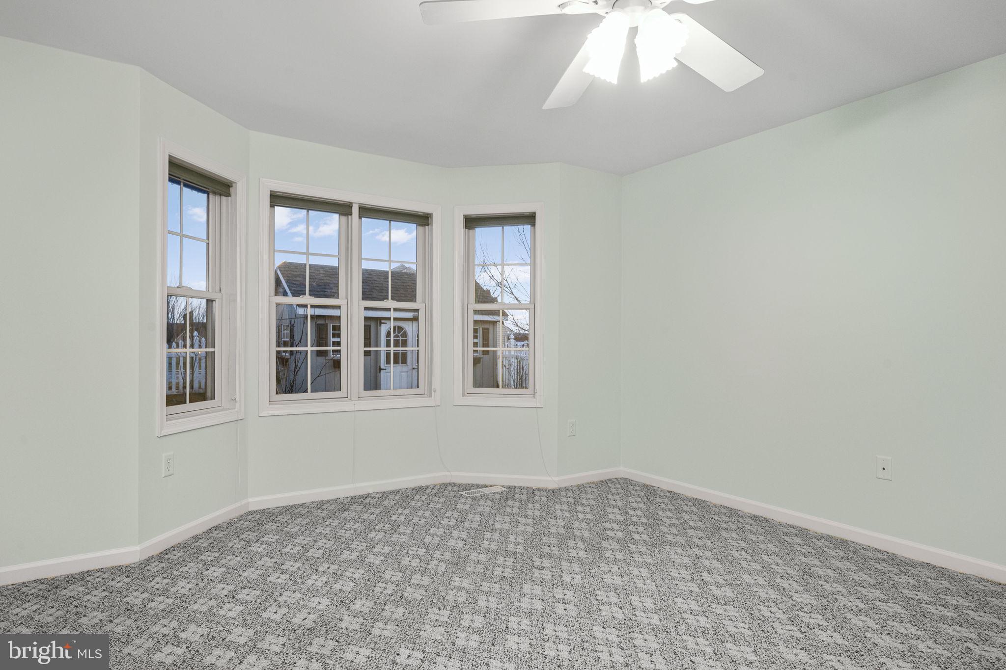 WILLOW CREEK - Residential