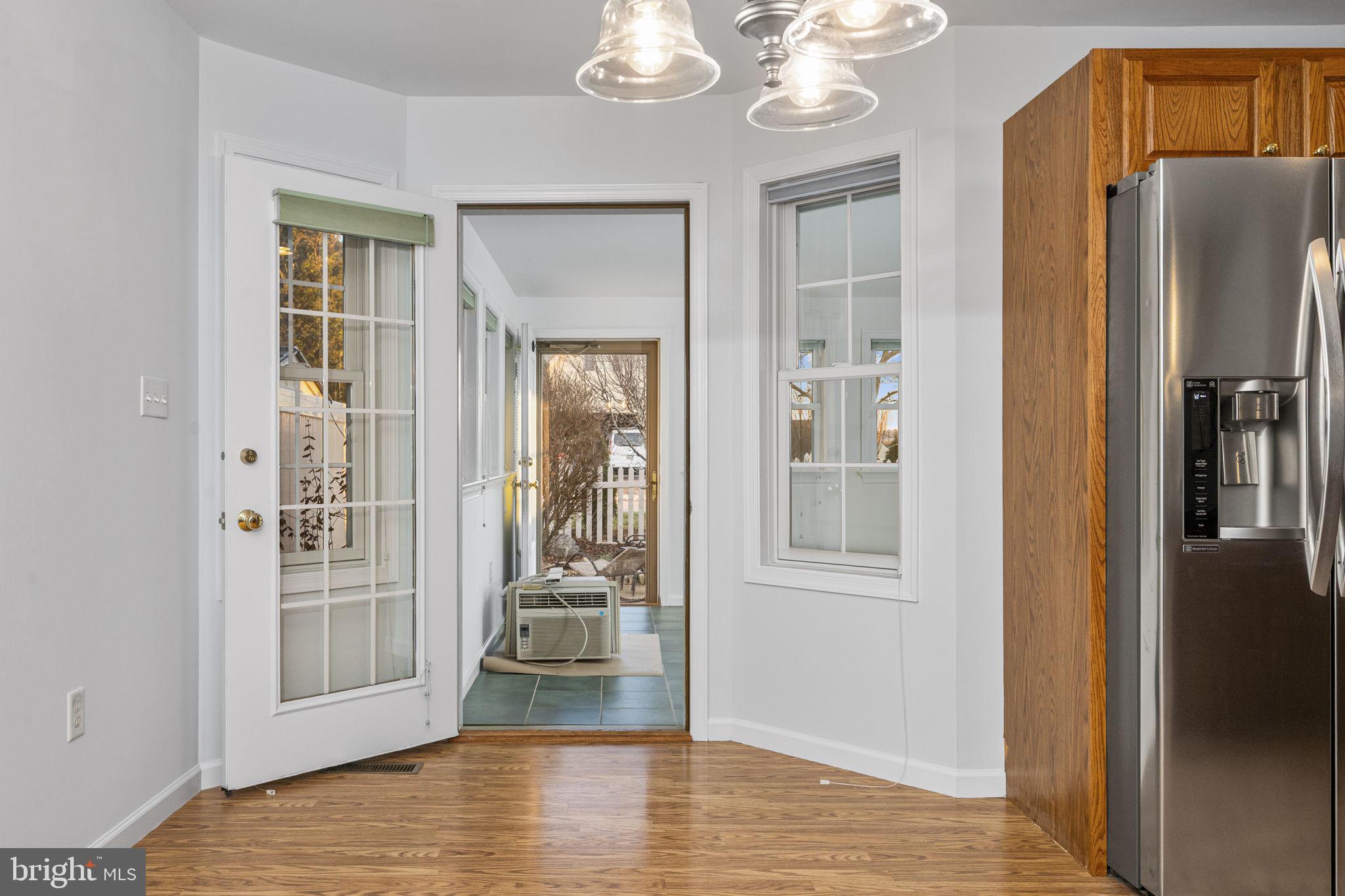 WILLOW CREEK - Residential