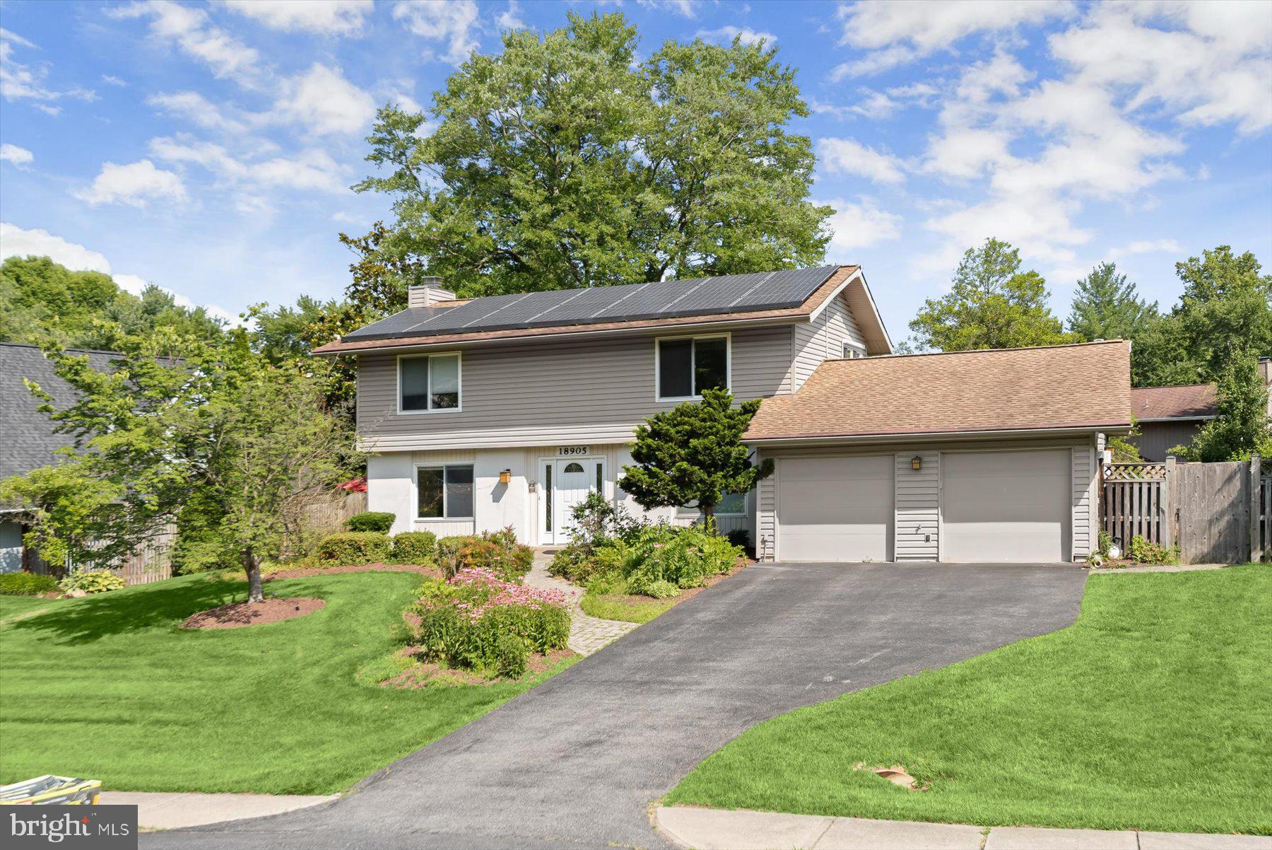 18905 HERITAGE HILLS DRIVE