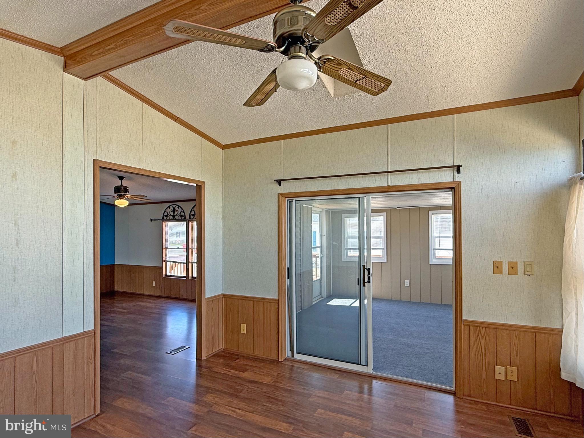 MARINERS COVE - Residential
