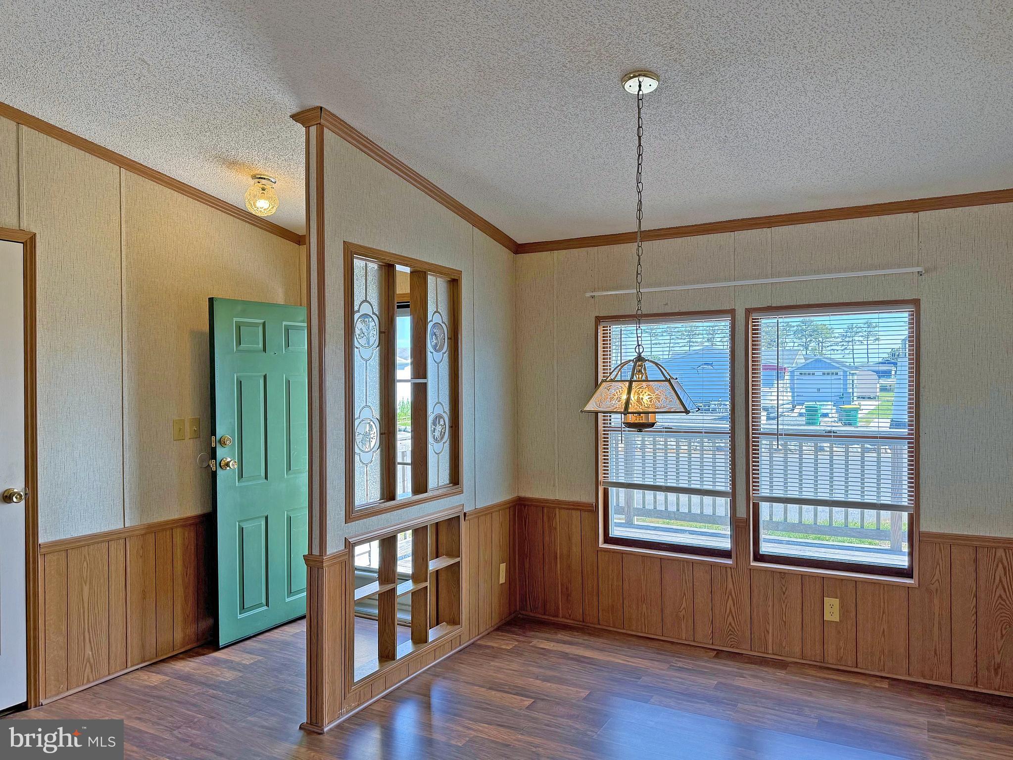 MARINERS COVE - Residential