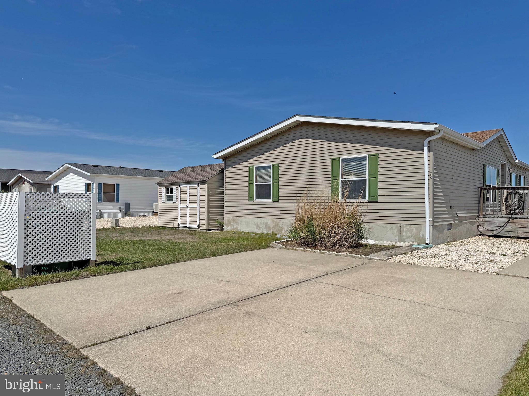 MARINERS COVE - Residential