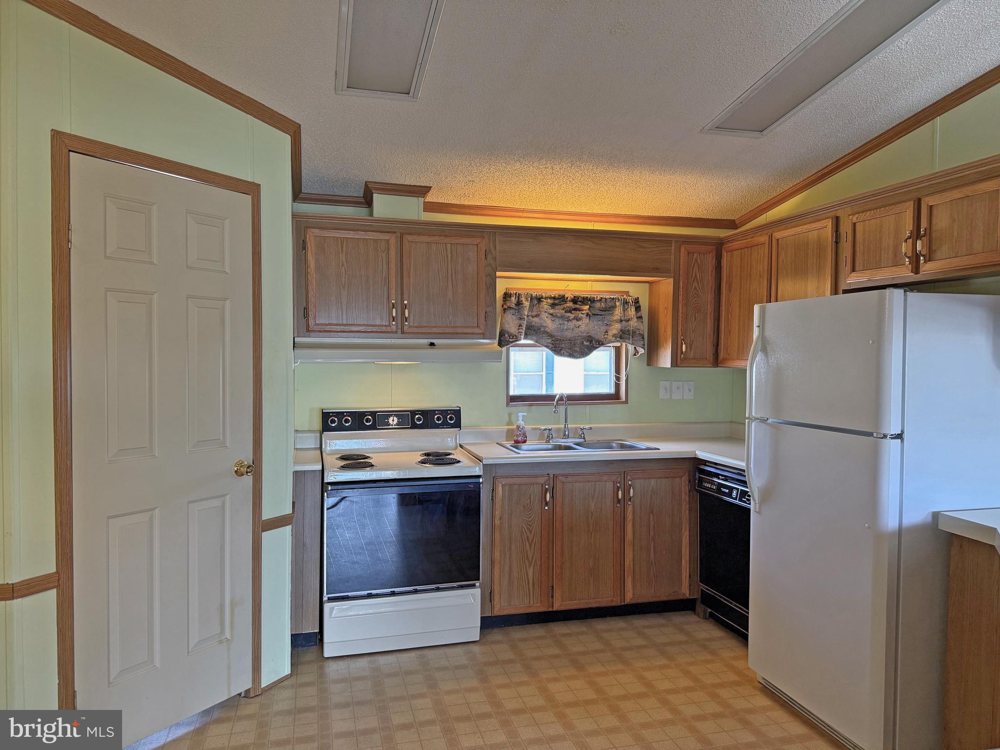 MARINERS COVE - Residential