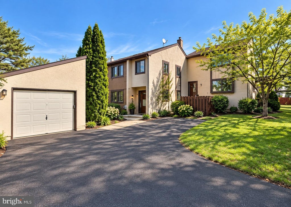 Photo of 110 Palace Court, CHALFONT, PA 18914 (MLS # PABU2132832)