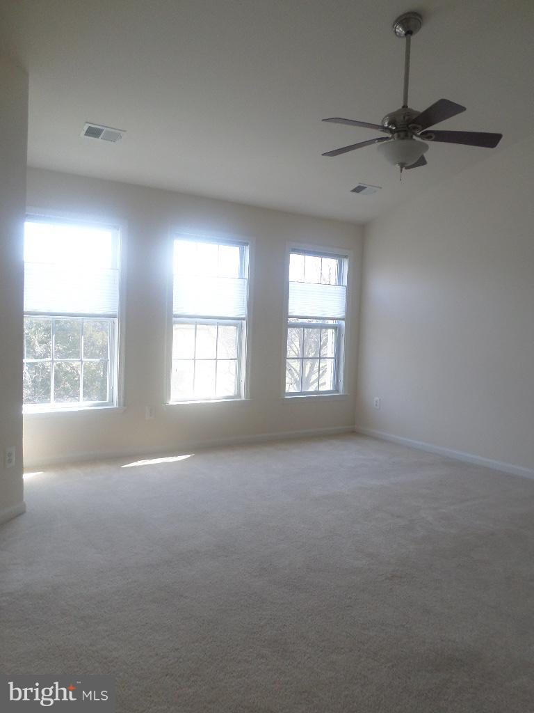 STONE RIDGE SOUTH - Residential Lease