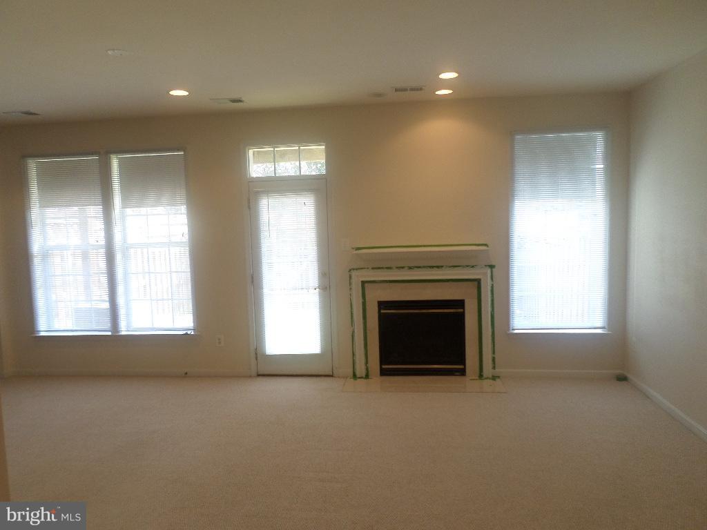 STONE RIDGE SOUTH - Residential Lease