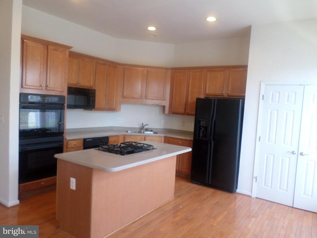 STONE RIDGE SOUTH - Residential Lease