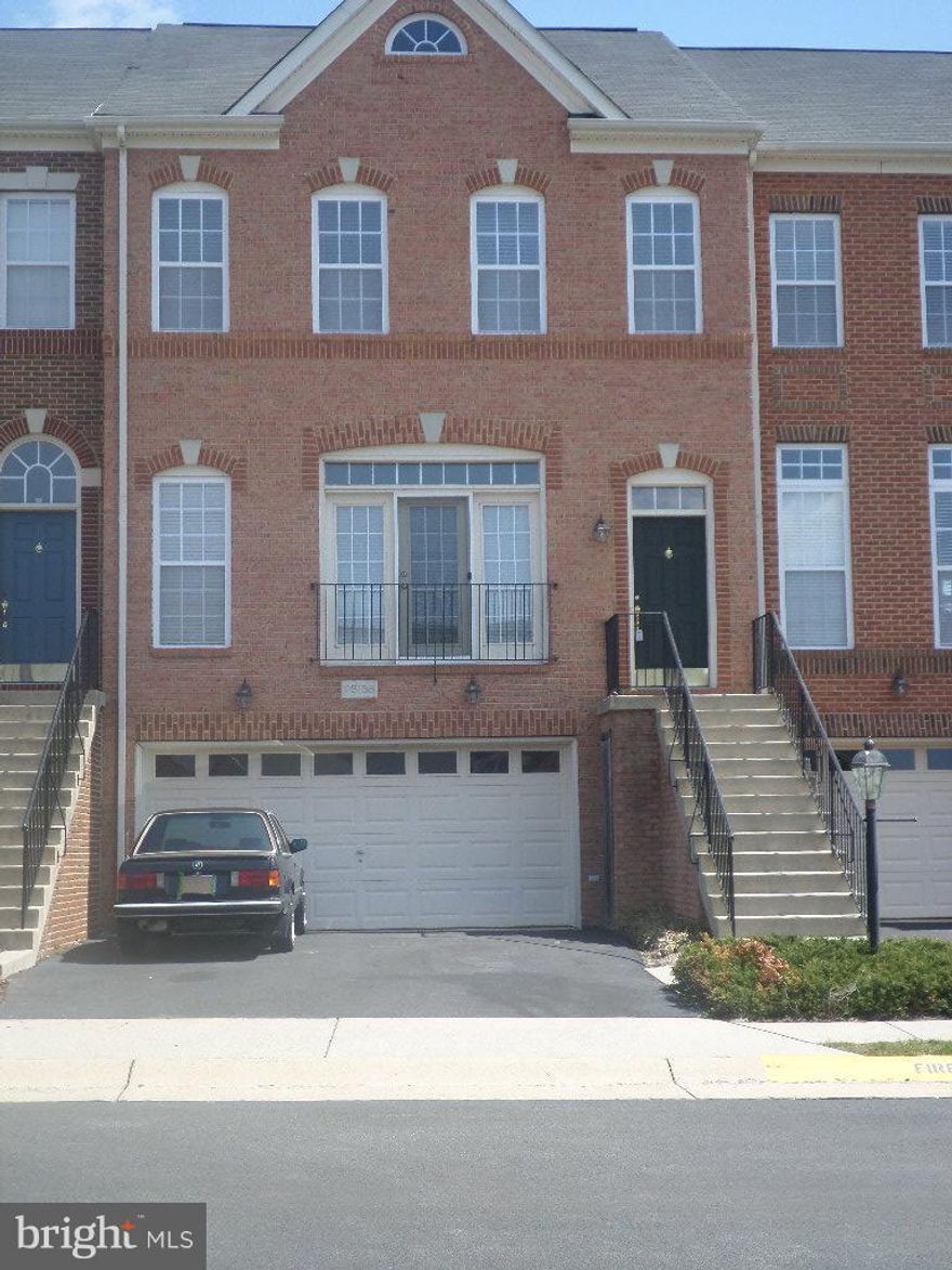 Beautiful 3 level, 3 bedroom 3.5 bathrooms townhome with a 2 car garage. Large owners suite w/walk in closet & private bath, dual sinks and soaking tub.  Kitchen offers lots of cabinets and a  eat-in area that opens to deck over looking fully fenced backyard. This home also features  hardwoods floors, 9 ft ceilings, laundry on bedroom level and a  fully finished walkout basement with a bath and fireplace.