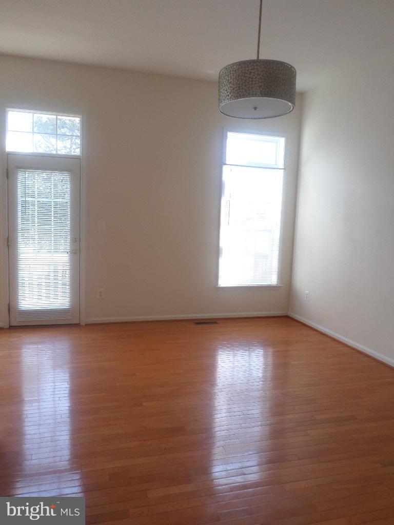 STONE RIDGE SOUTH - Residential Lease