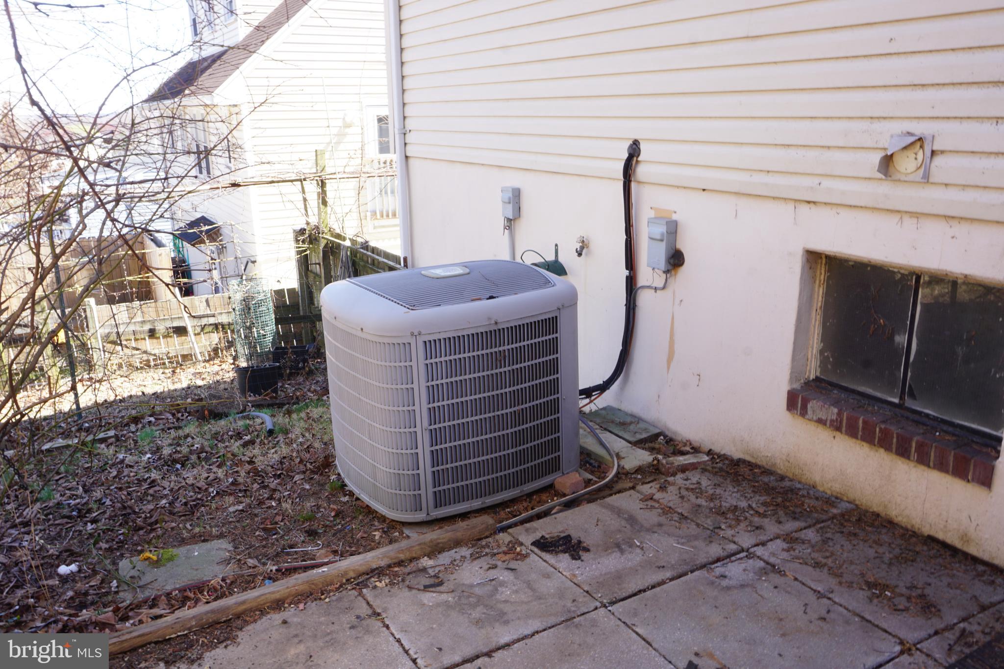 FAIRLAWN - Residential