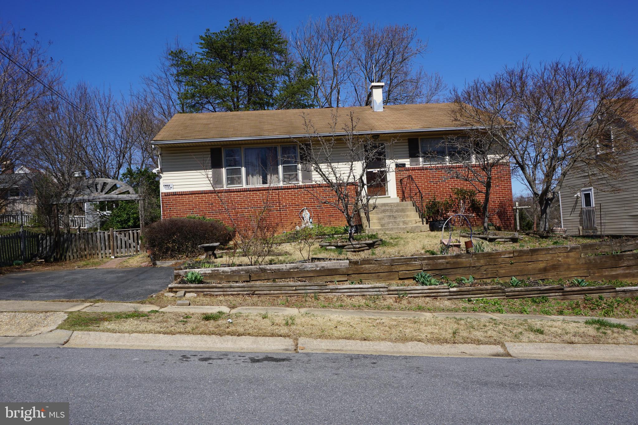FAIRLAWN - Residential