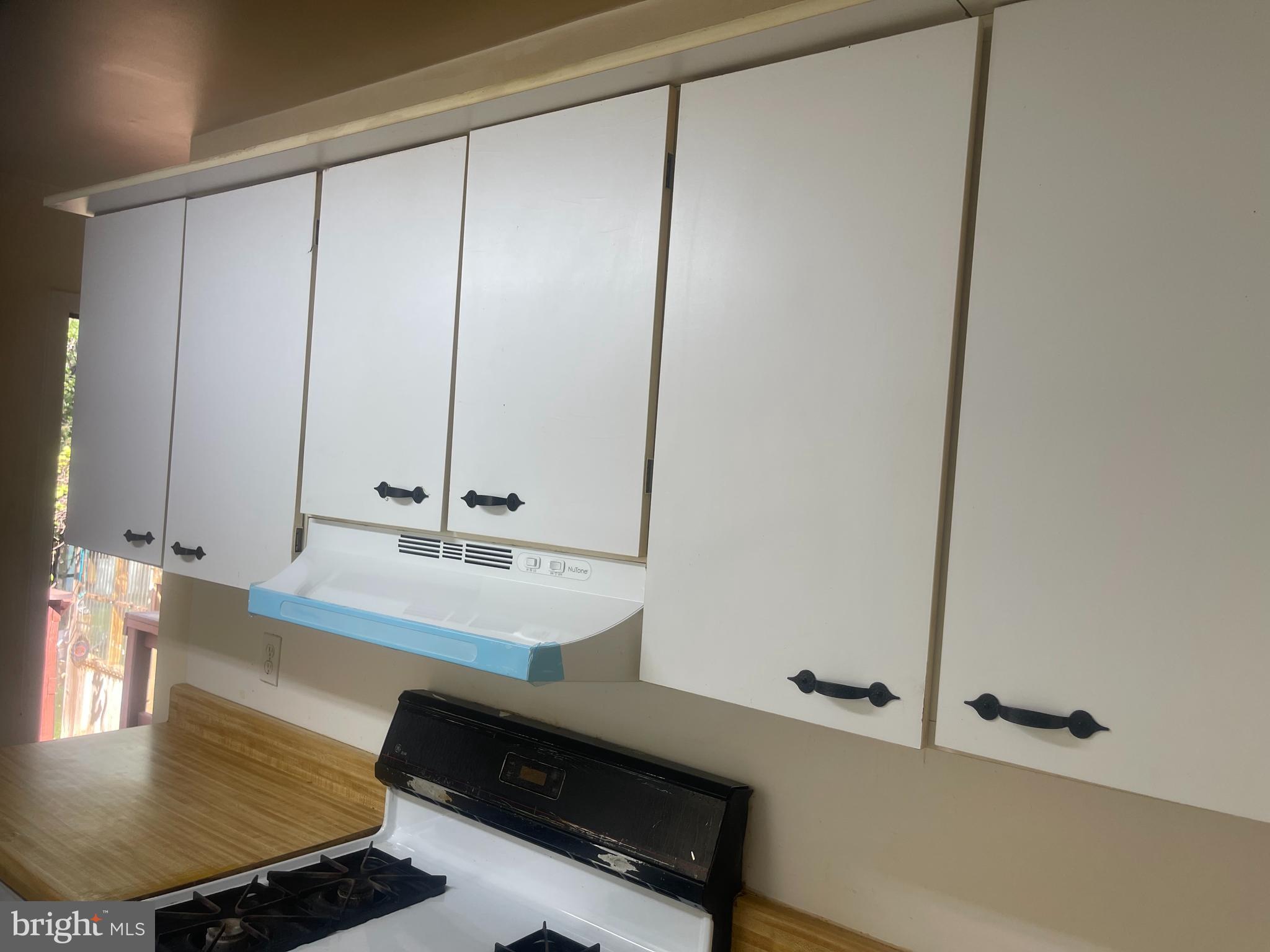 FAIRLAWN - Residential