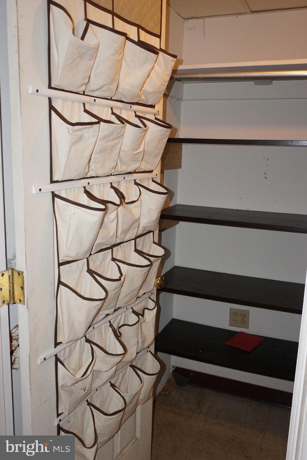 FAIRLAWN - Residential