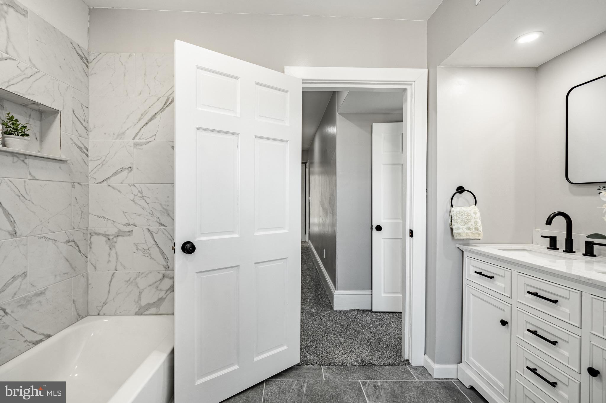 DOWNINGTOWN - Residential