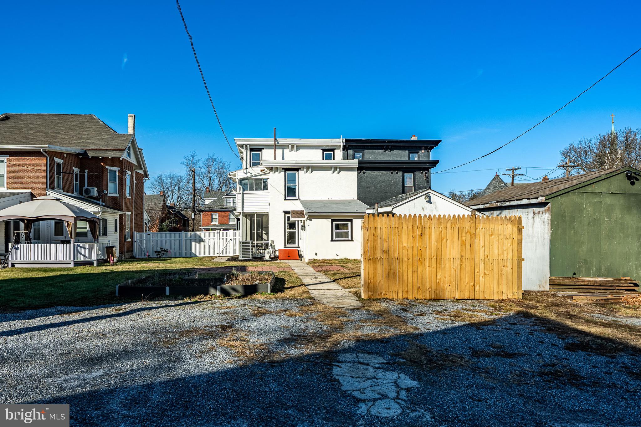 DOWNINGTOWN - Residential