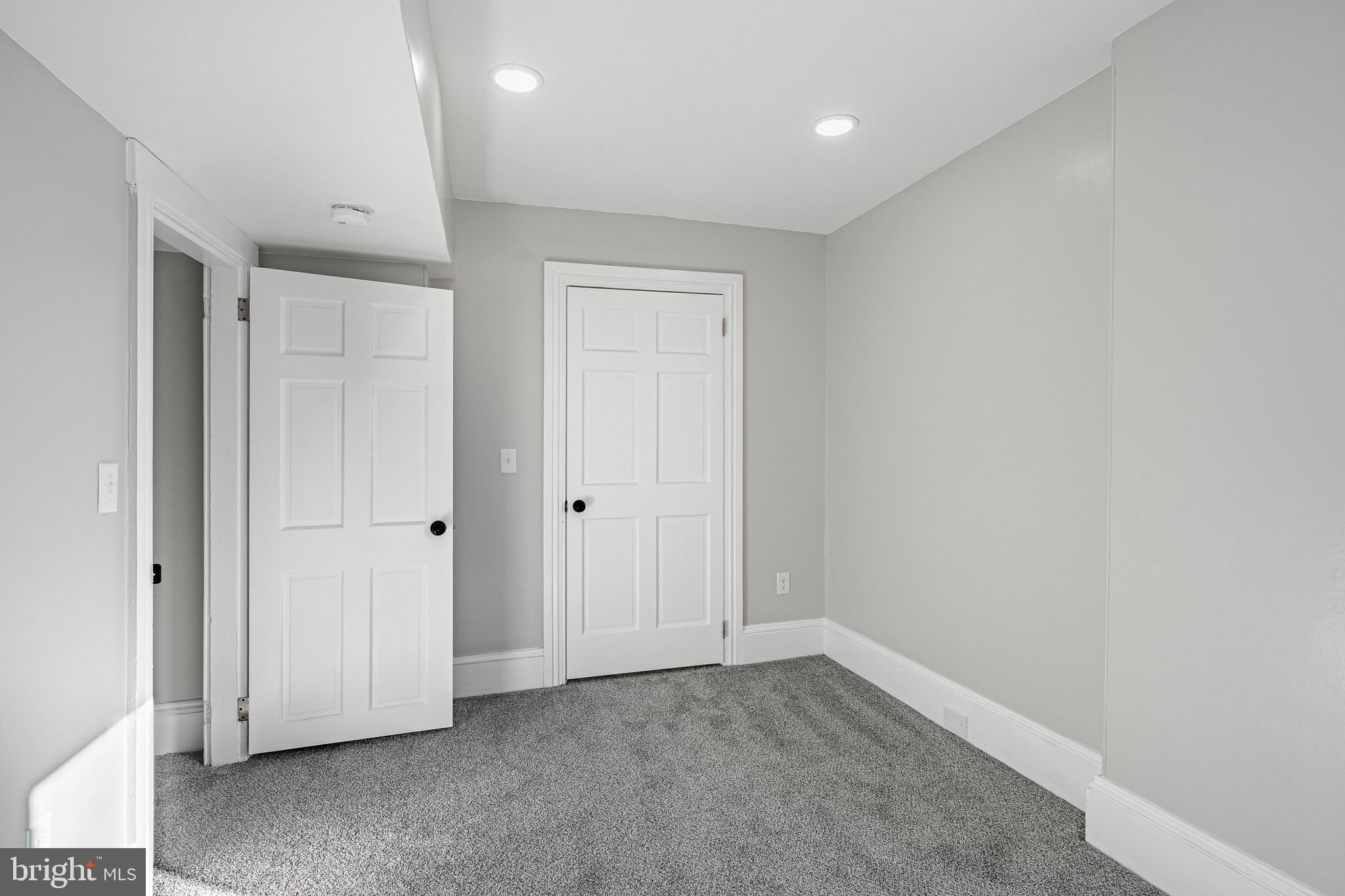 DOWNINGTOWN - Residential