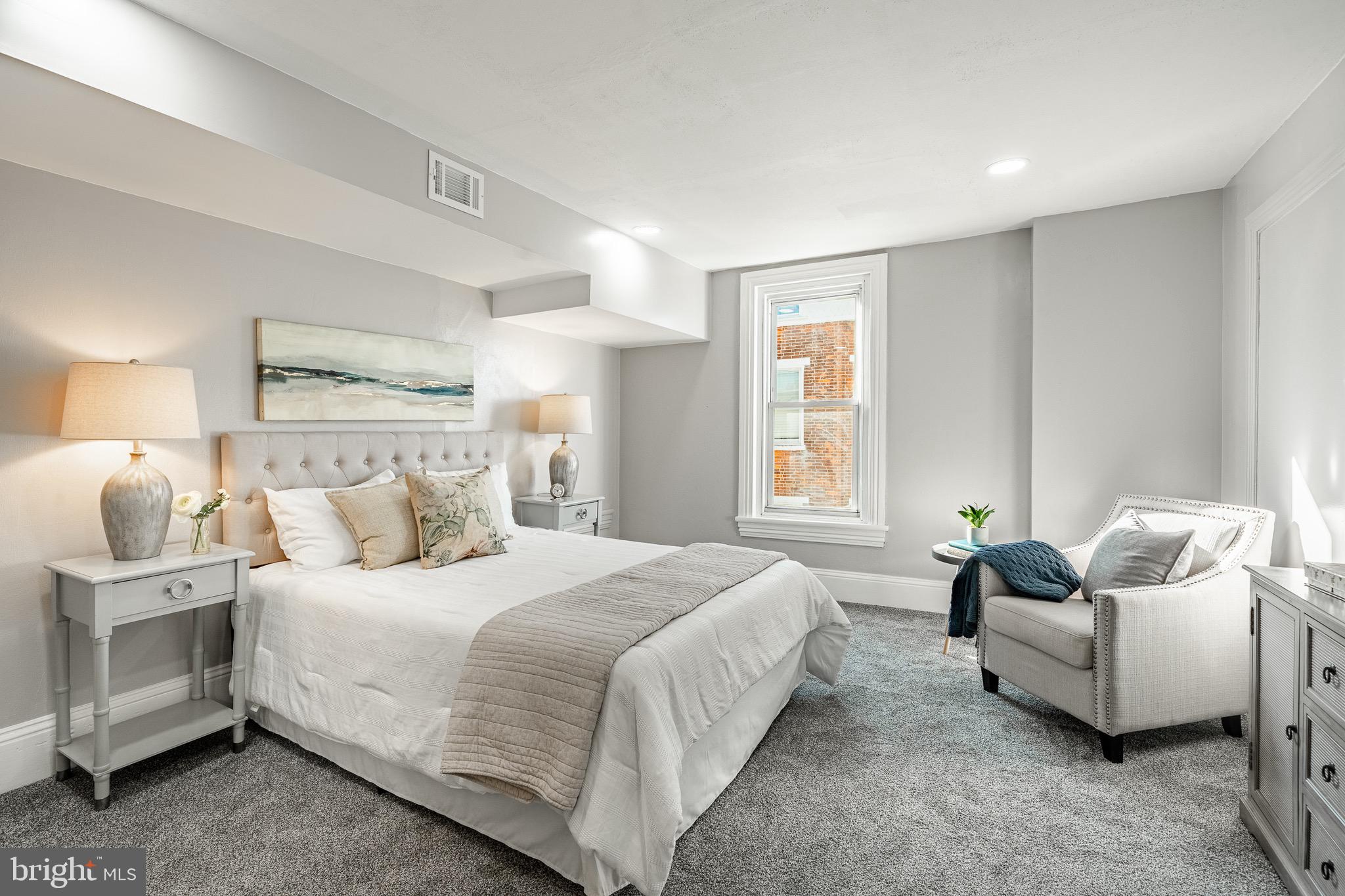 DOWNINGTOWN - Residential