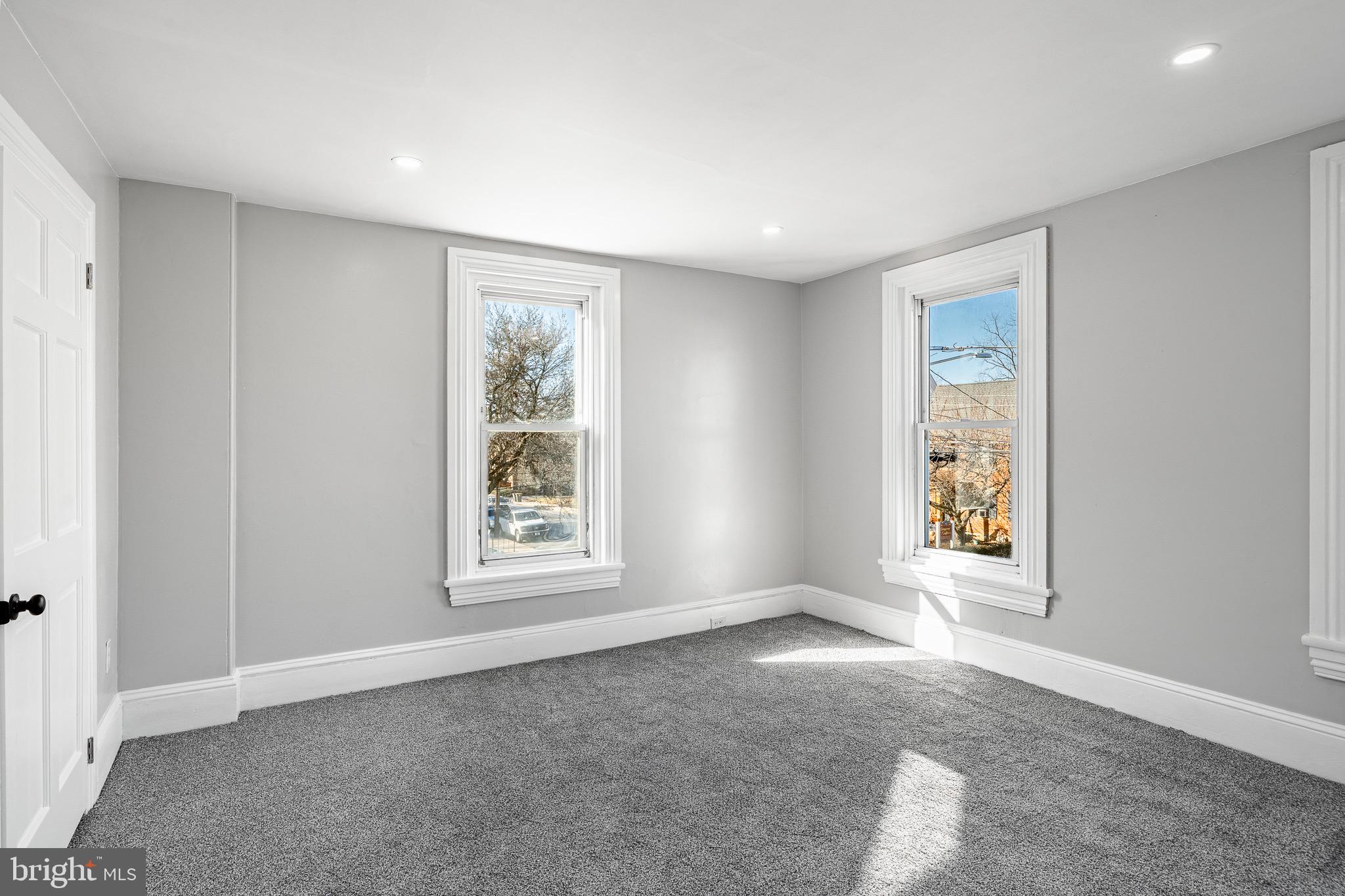 DOWNINGTOWN - Residential