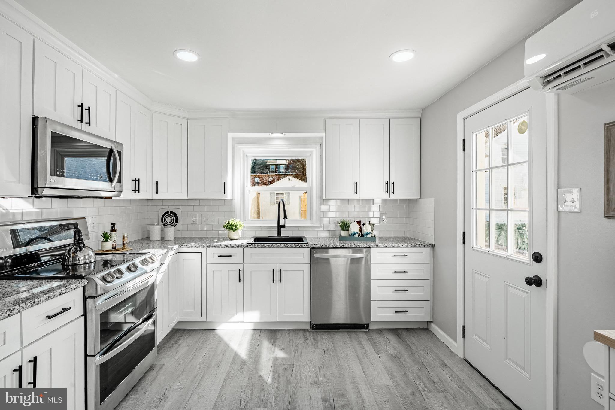 DOWNINGTOWN - Residential