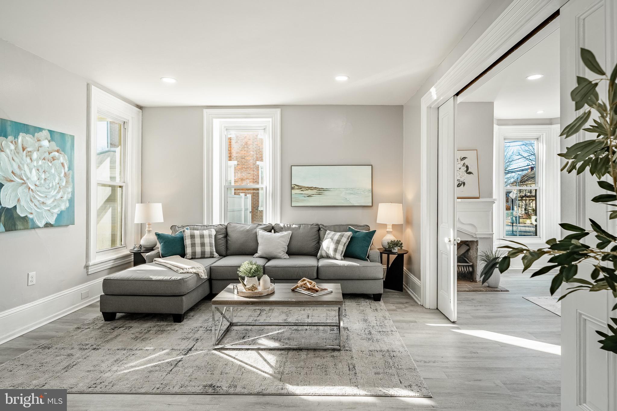 354 E LANCASTER AVENUE