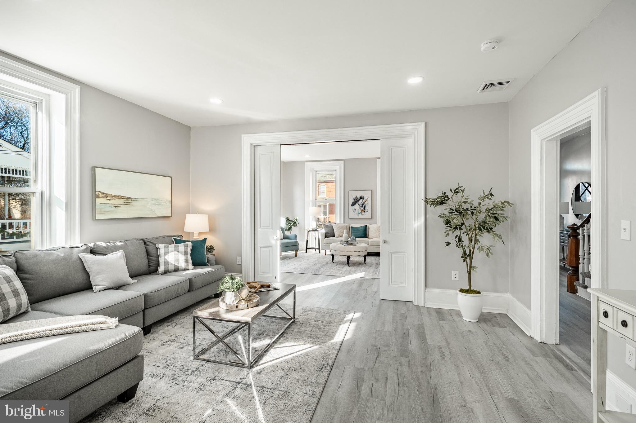 354 E LANCASTER AVENUE