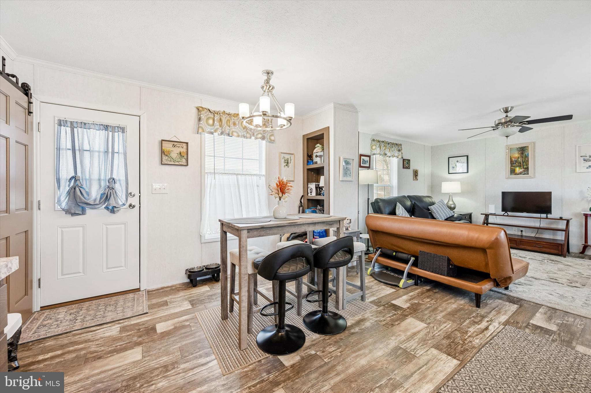 OXFORD VIL TR PK - Residential