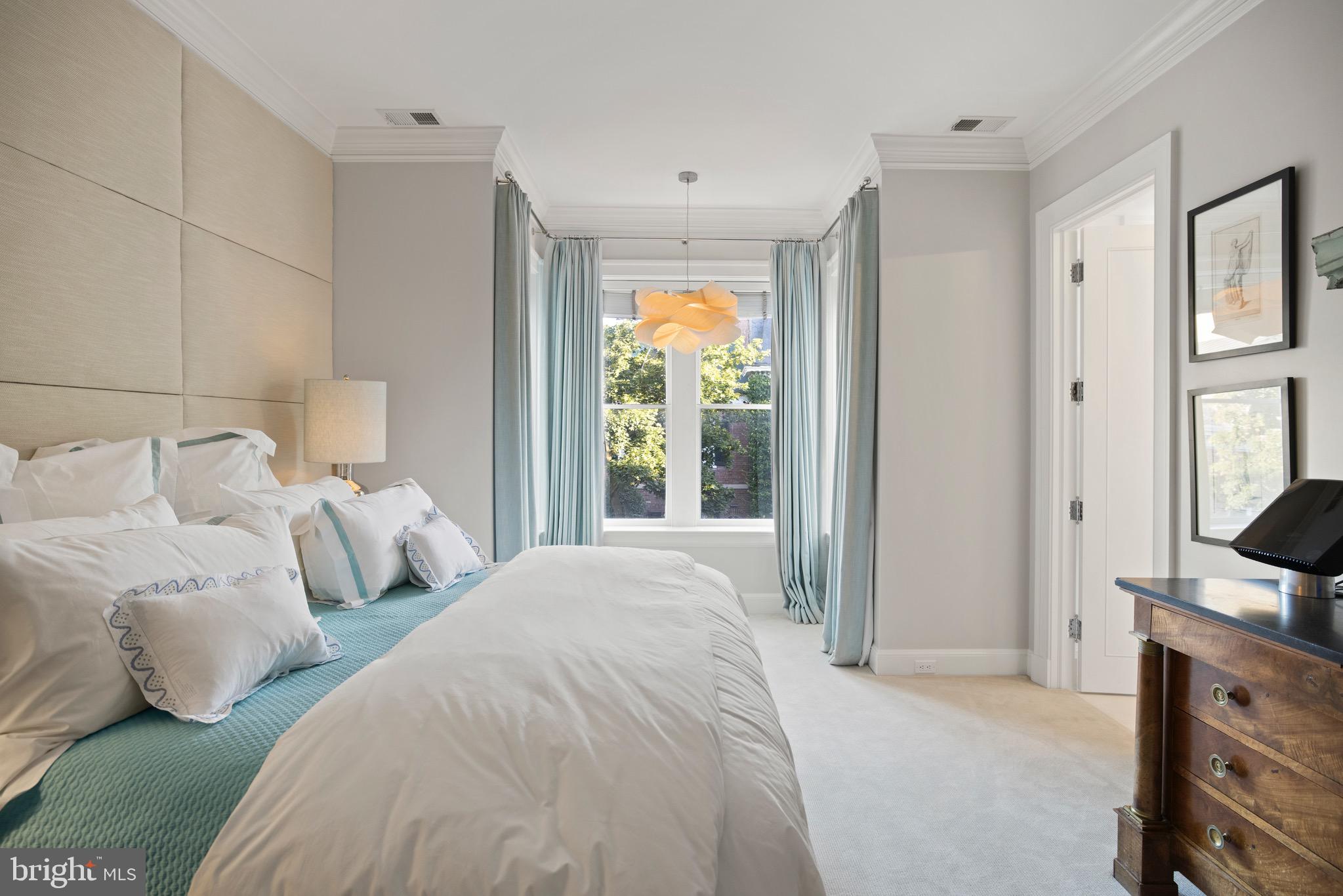 GEORGETOWN - Residential