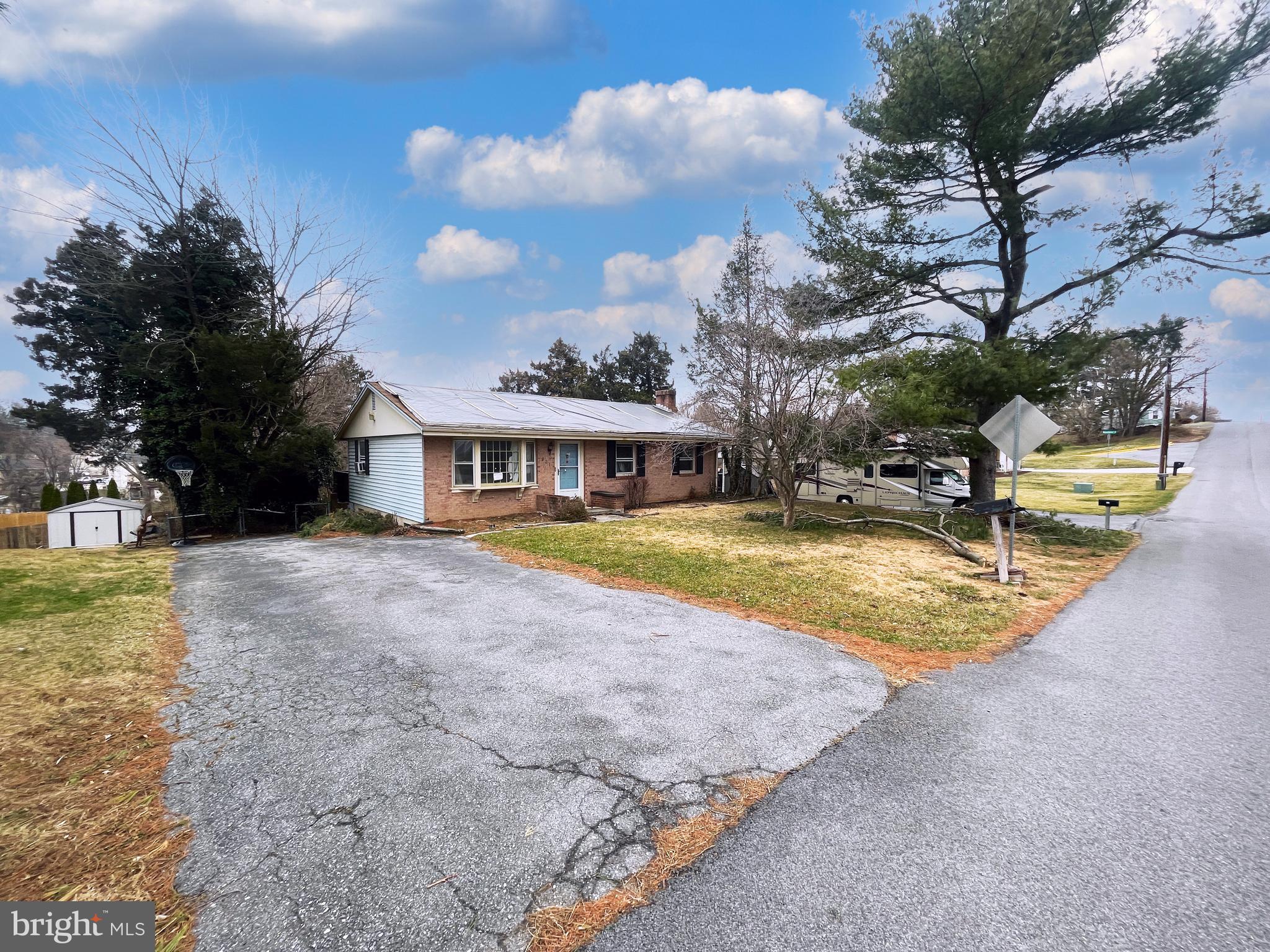 MANCHESTER VILLAGE - Residential