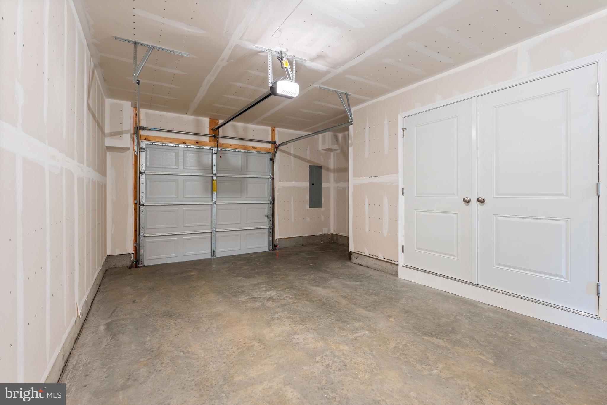 SHENANDOAH SPRINGS - Residential Lease