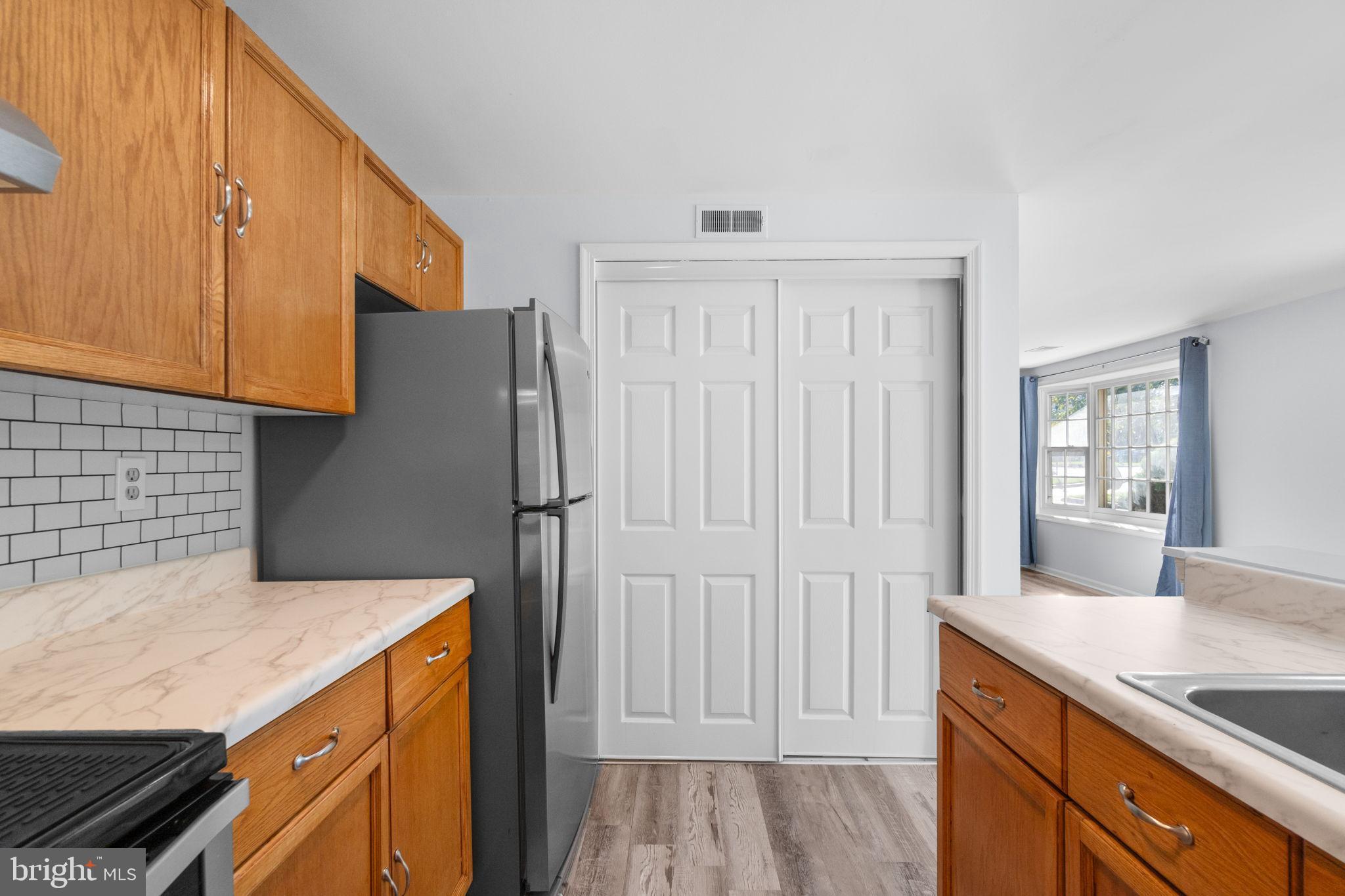 MOUNTAIN VIEW - Residential