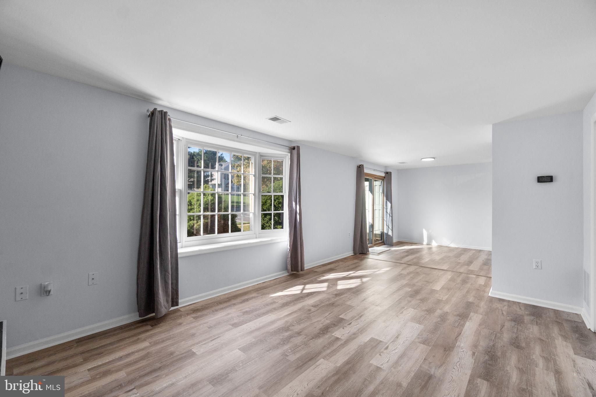 MOUNTAIN VIEW - Residential