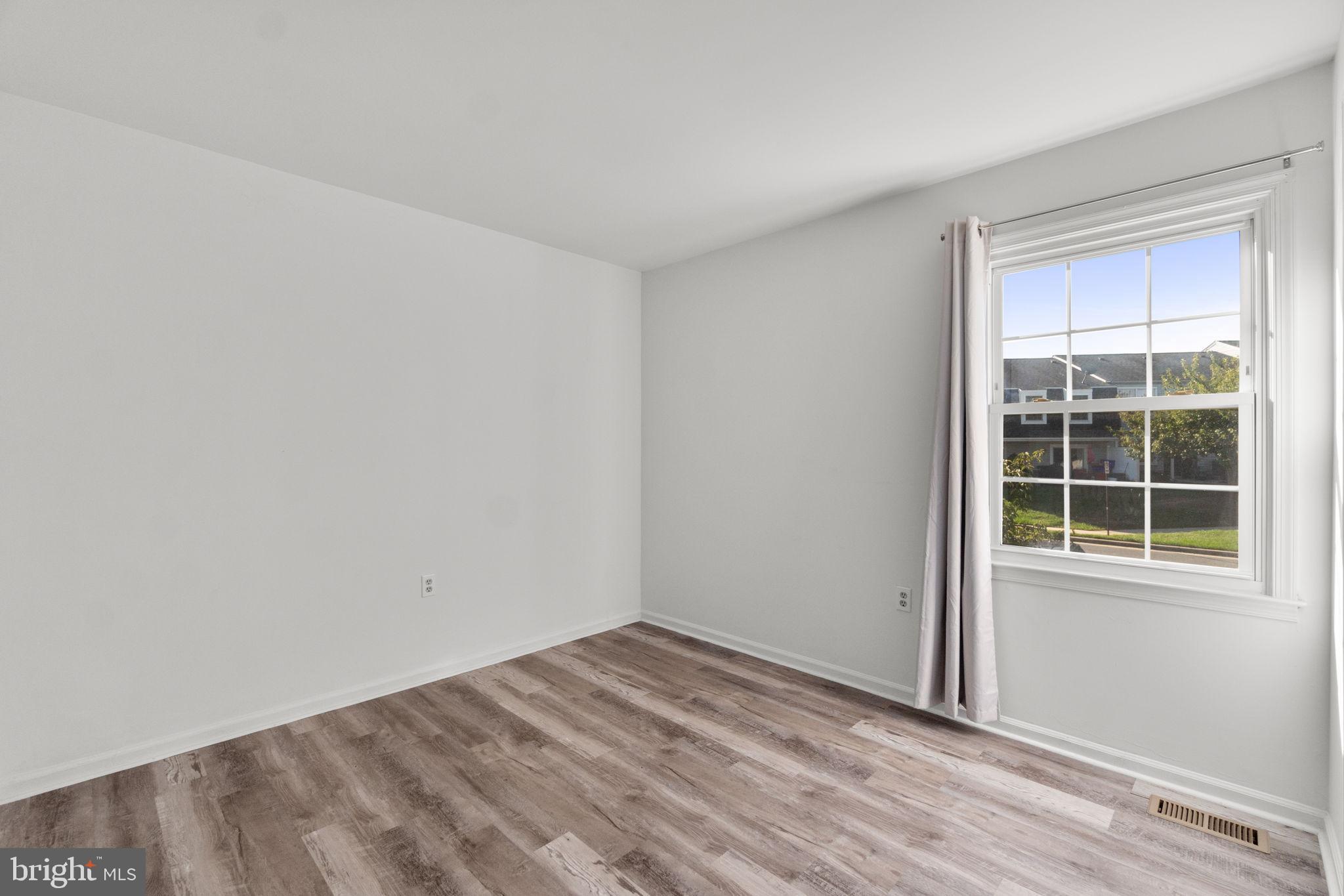 MOUNTAIN VIEW - Residential