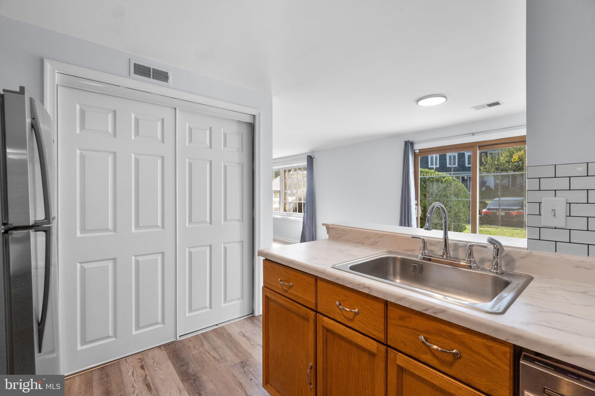 MOUNTAIN VIEW - Residential