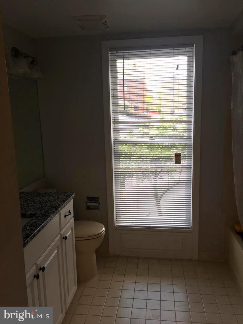 115 N LEE STREET BH300