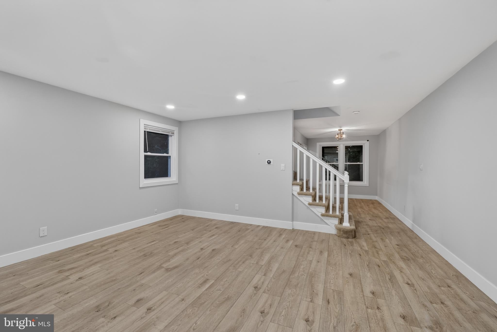 3707 DUNLAP STREET