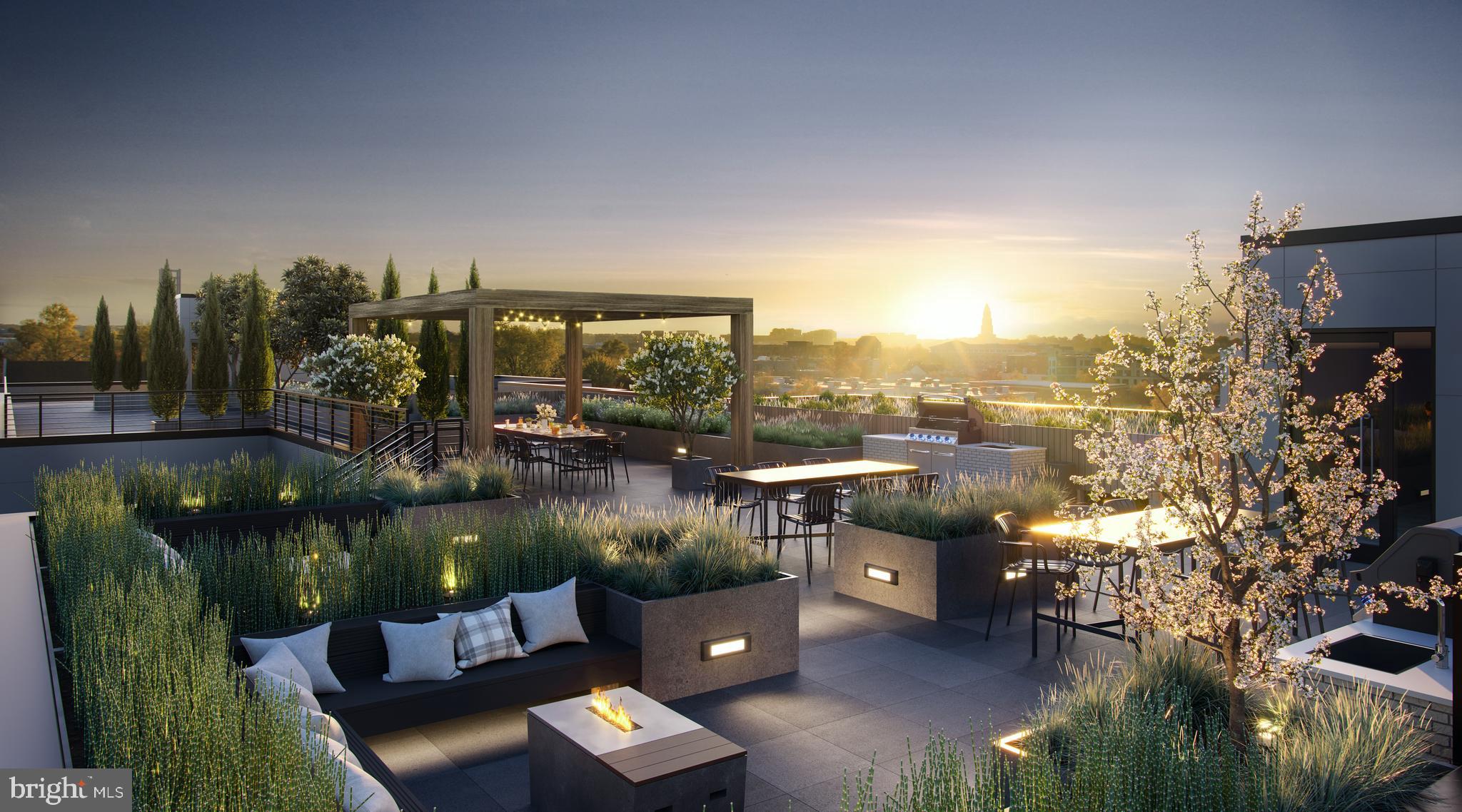 811 N COLUMBUS STREET 104