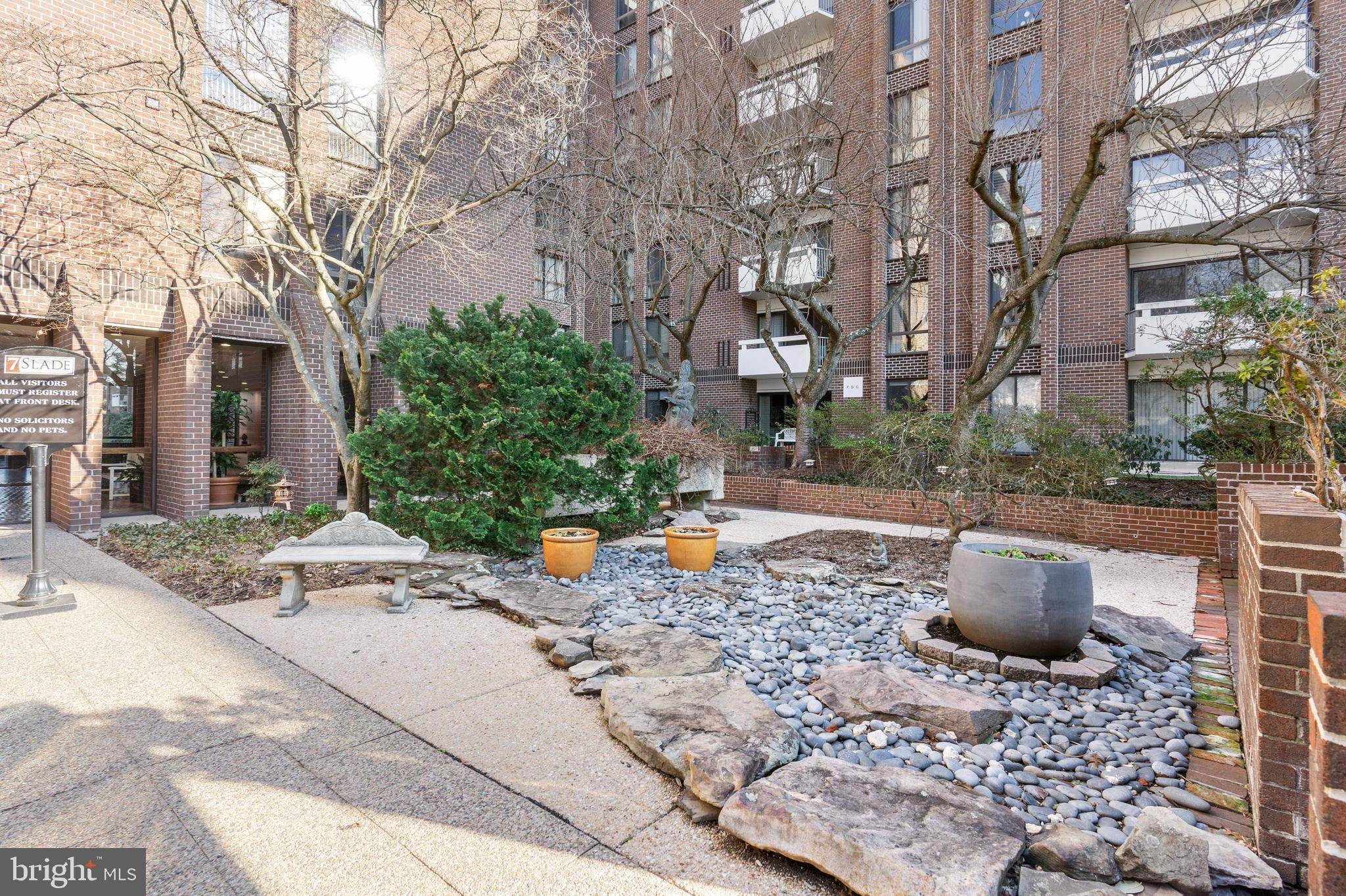 SUBURBAN OAKS - Residential