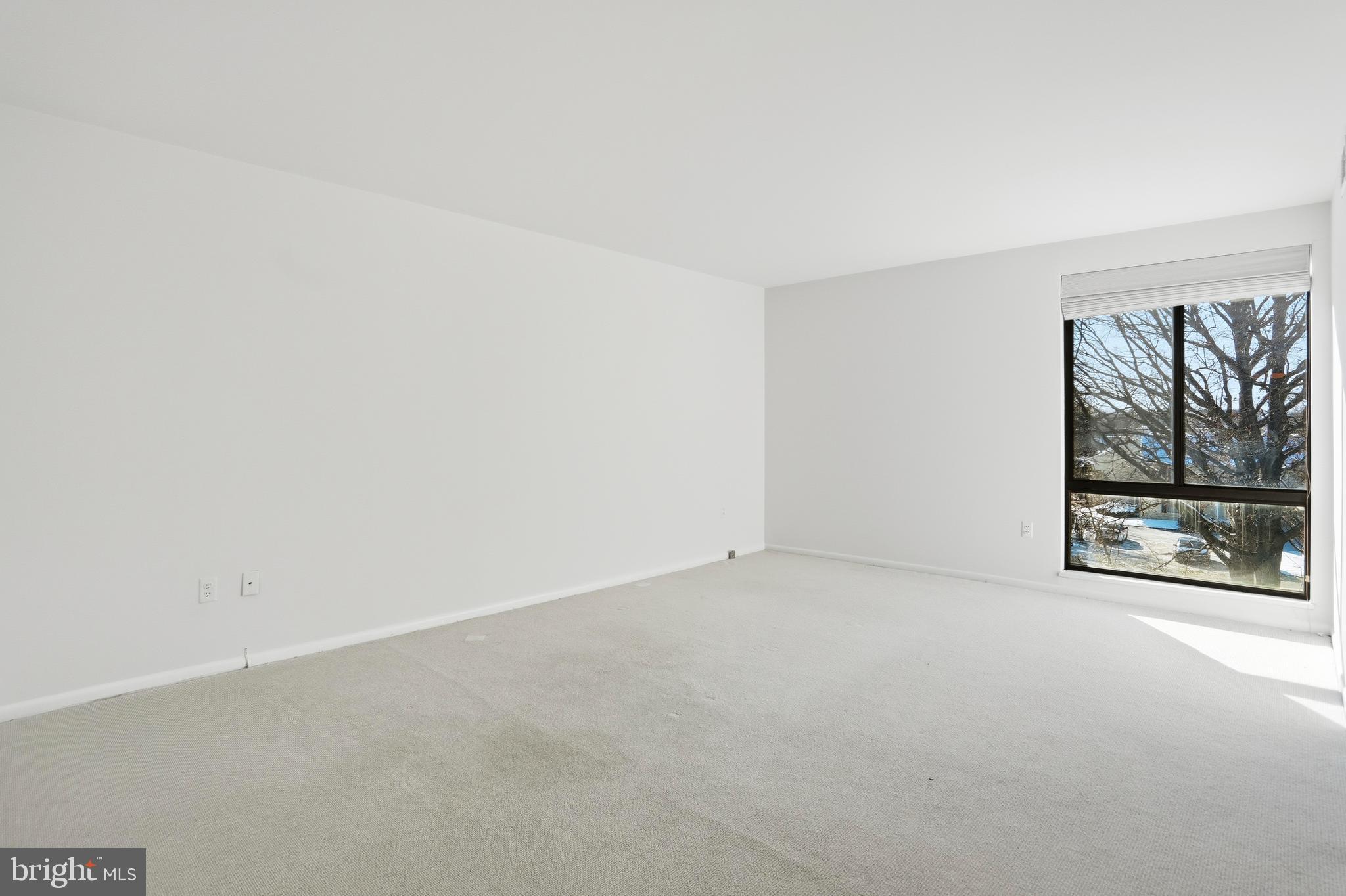 SUBURBAN OAKS - Residential